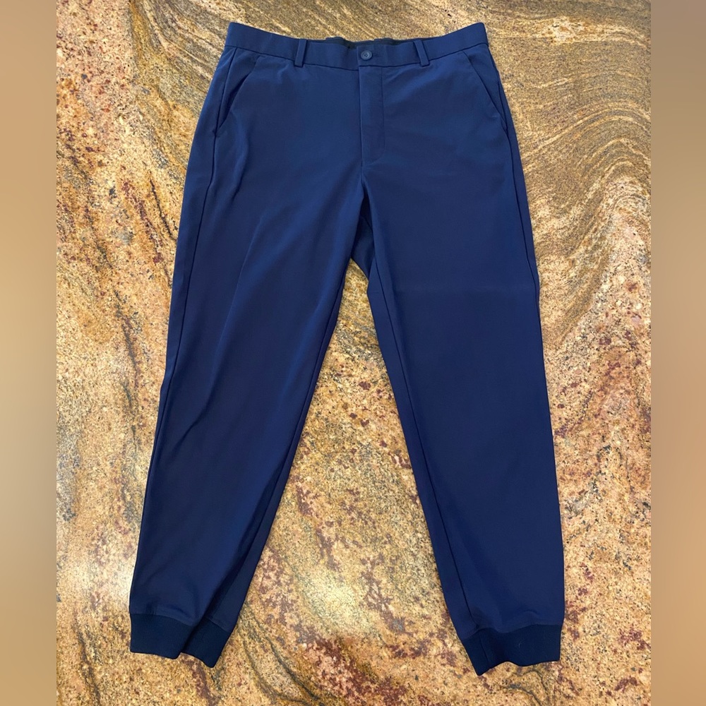 G/Fore 33W Men’s Golf Jogger. Worn very few times. Zero defects